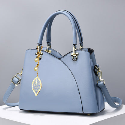 Sacs à main chic avec cerise