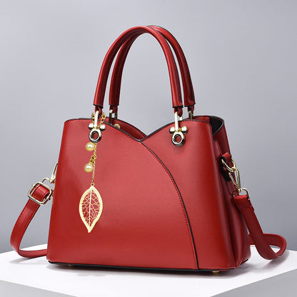 Sacs à main chic avec cerise