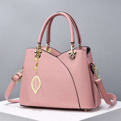 Sacs à main chic avec cerise